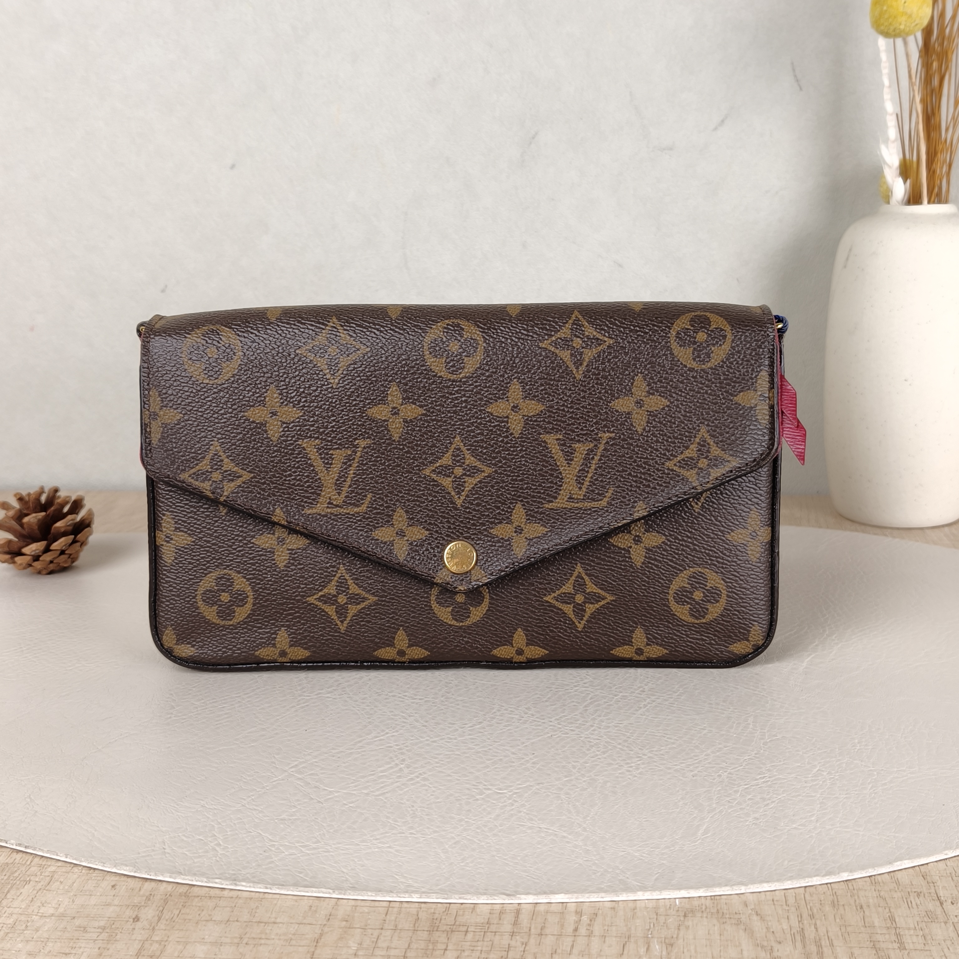 Louis Vuitton Crossbody Bag Pochette Félicie Monogram PVC Small21 × 3 × 12 cm