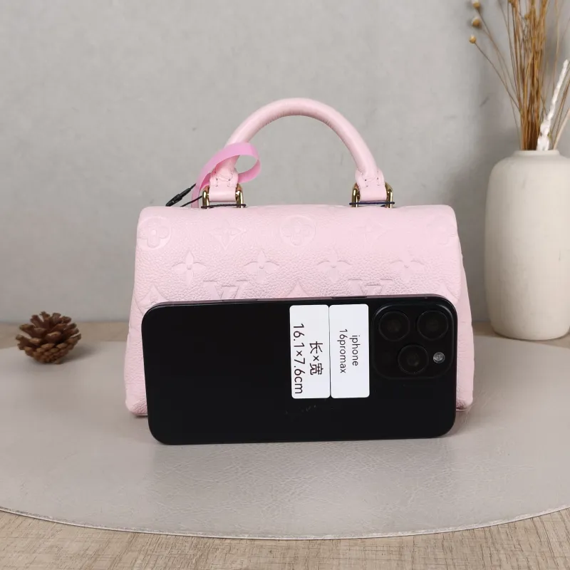 Louis Vuitton Crossbody Bag MADELEINE Pink Calfskin nano 21 × 6 × 12.5 cm — cover view 4 of 5