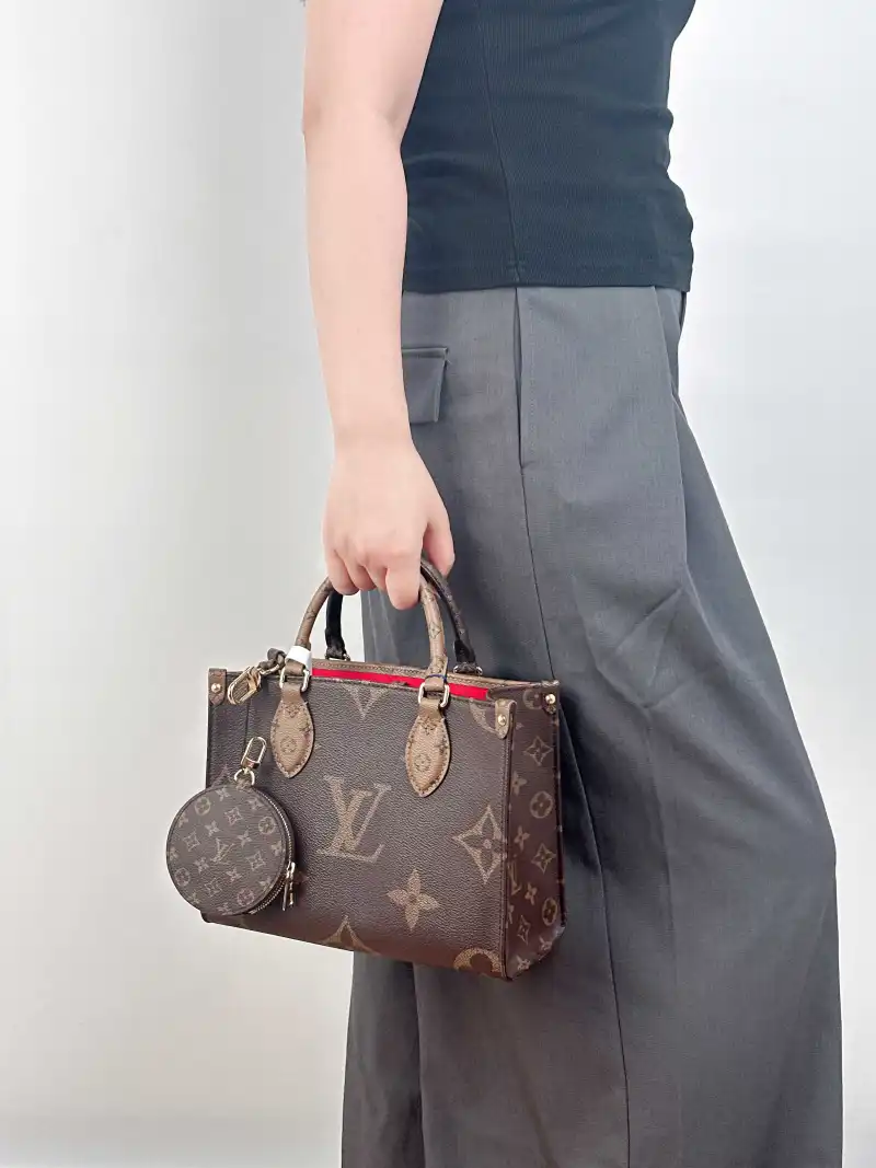 Louis Vuitton Shoulder Bag Onthego Monogram PVC Small25 × 11.5 × 19 cm — on-model view 2 of 5