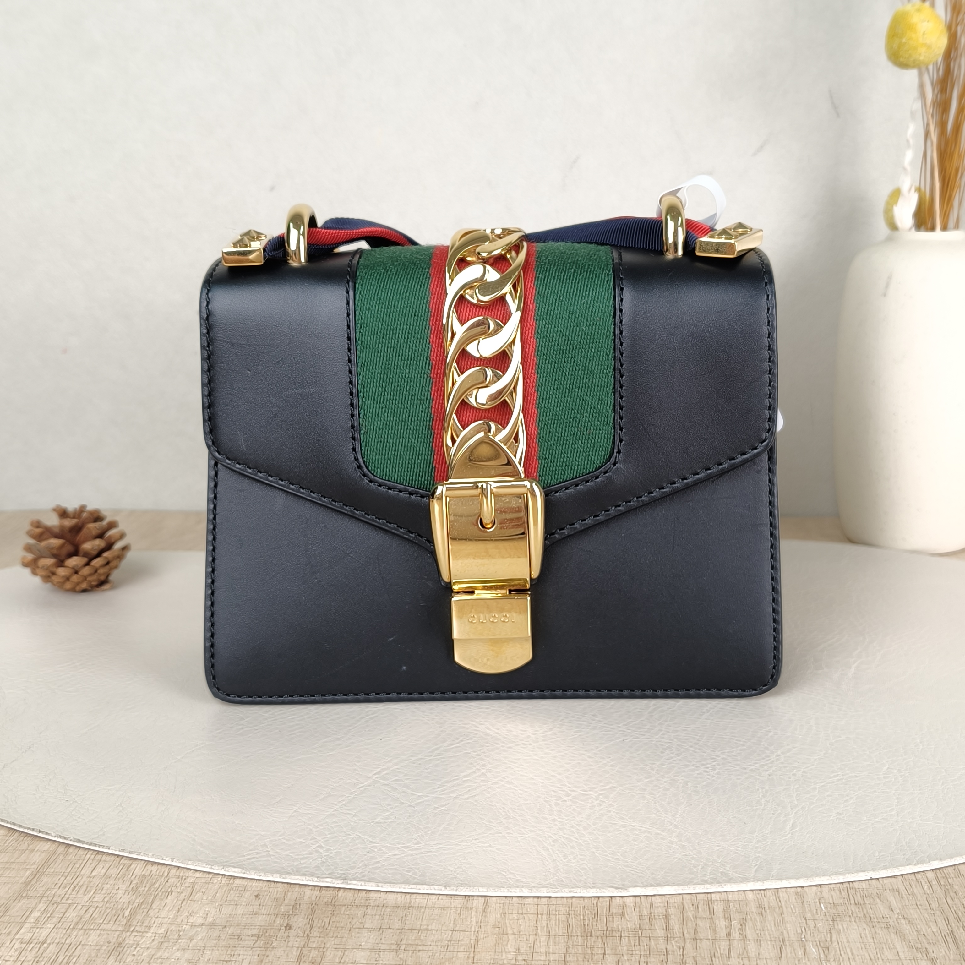 GUCCI Shoulder Bag Sylvie Shoulder Strap Edition Black CC alfskinmini19 × 8 × 14 cm