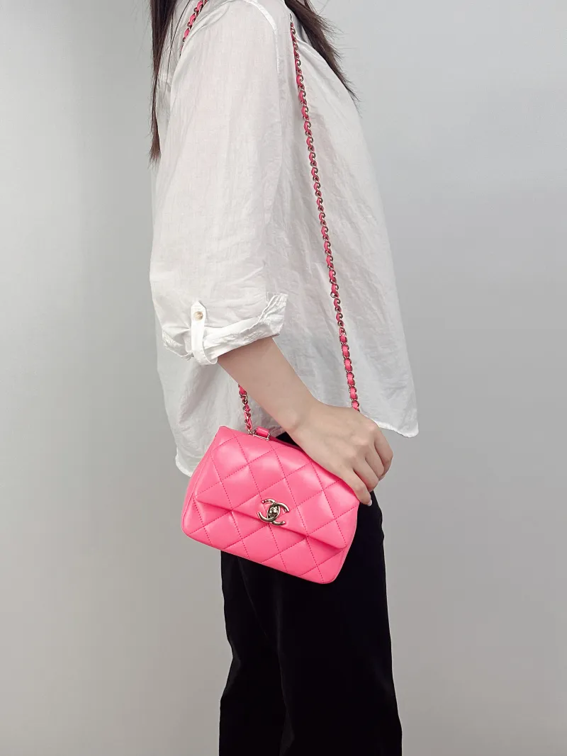 Chanel Crossbody Bag Edition Red Lambskin 19 × 6.5 × 13.5 cm — on-model view 1 of 3