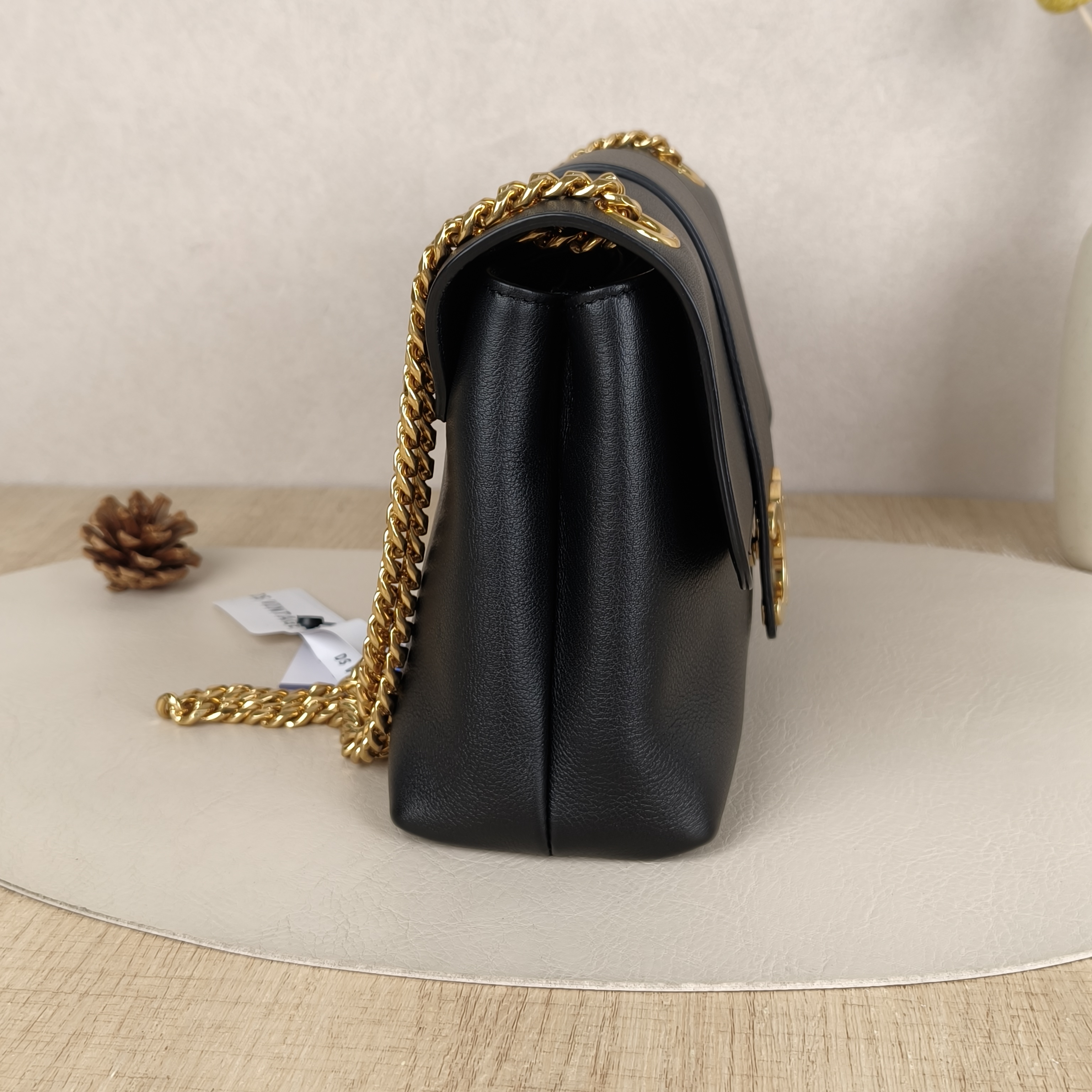 CELINE Crossbody Bag Victoire Chain Bag Black Calfskin Medium25 × 8 × 15 cm — cover view 5 of 8