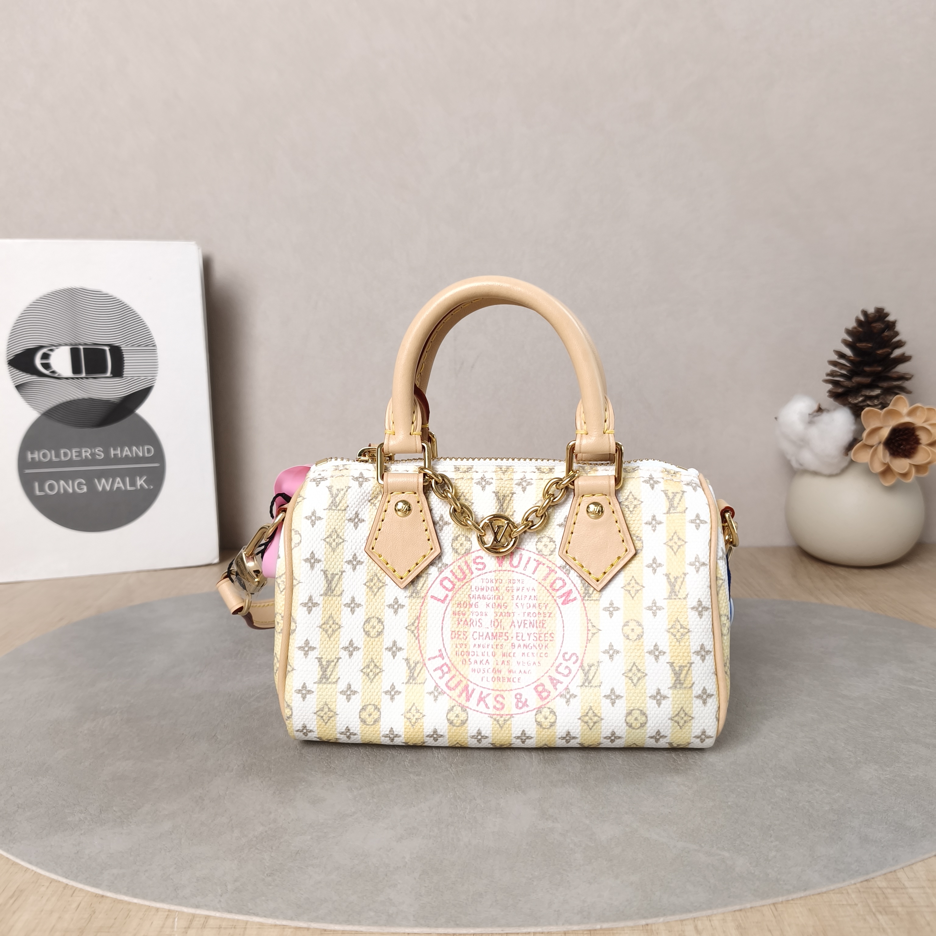 Louis Vuitton Crossbody Bag Speedy Nano Collection White · Yellow PV Cnano16 × 7.5 × 10 cm