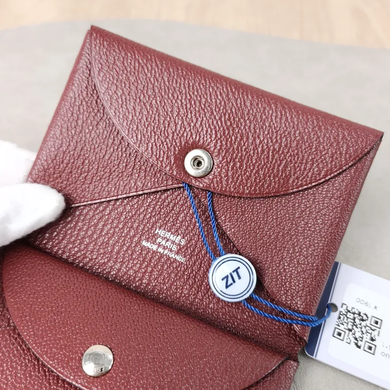 Hermès Wallet Calvi Duo Cardholder Lambskin One Size10.5 × 1.5 × 7.5 cm — detail view 1 of 8
