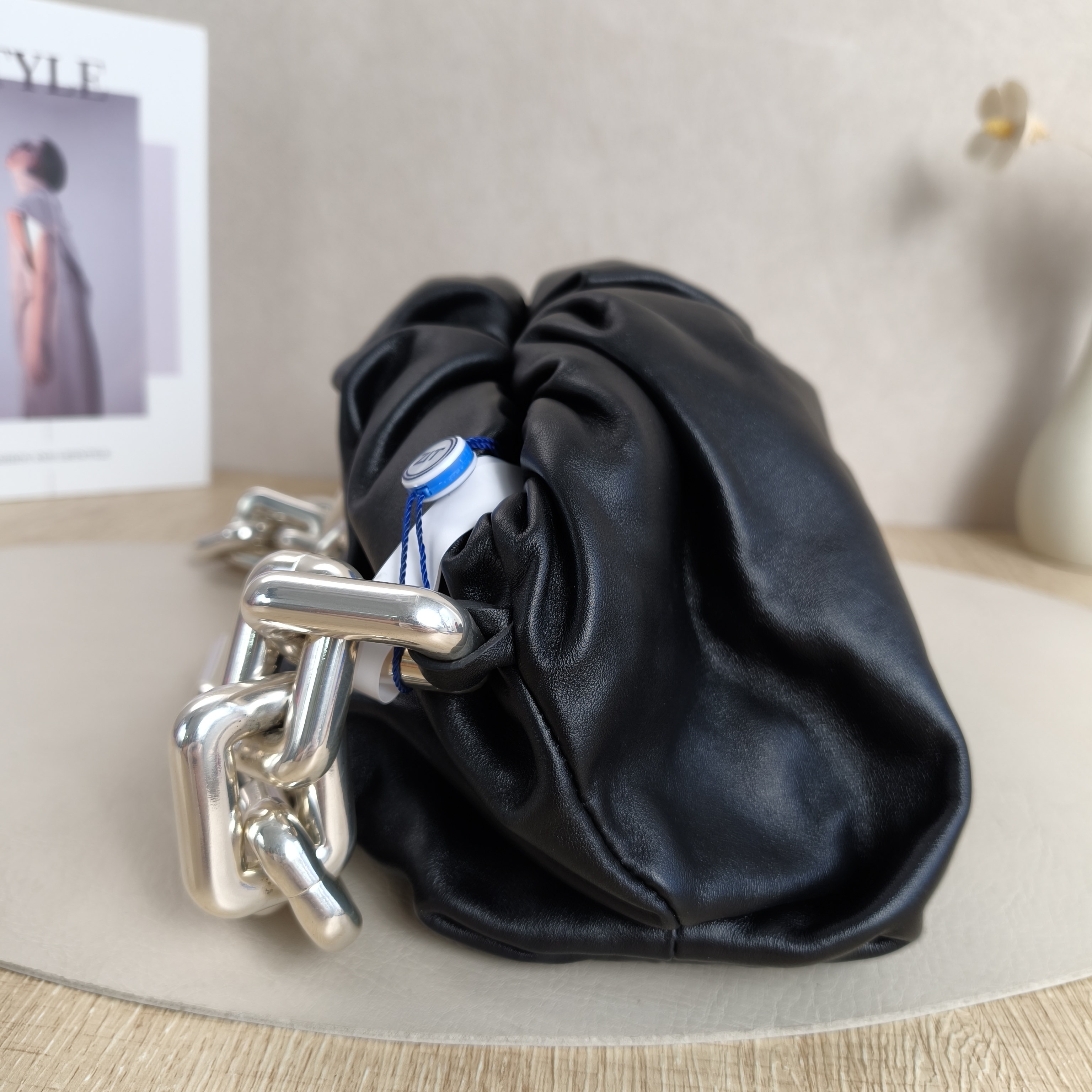 Bottega Veneta Shoulder Bag The Chain Pouch Black Calfskin One Size31 × 12 × 16 cm — cover view 8 of 11