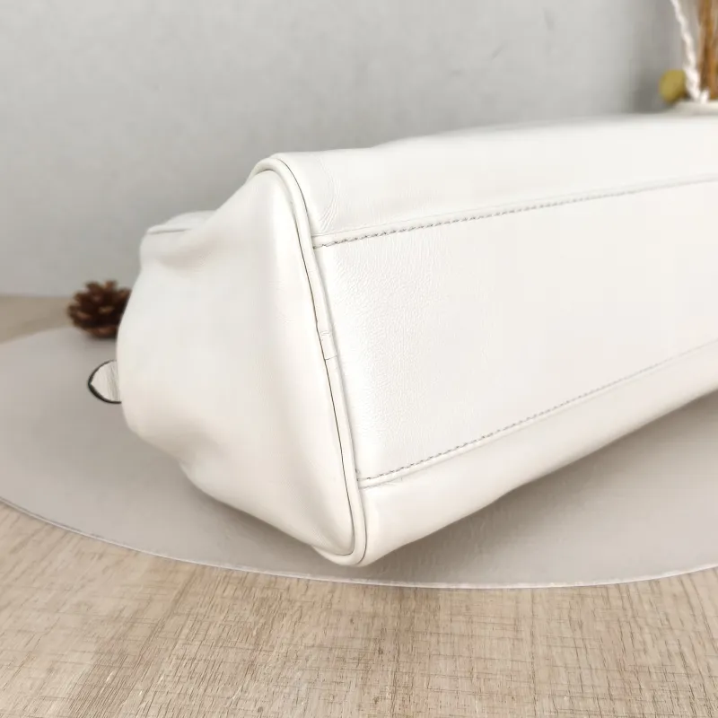 Miumiu Top Handle Bag Top Handle Bag White 28 × 13 × 15 cm — detail view 1 of 11