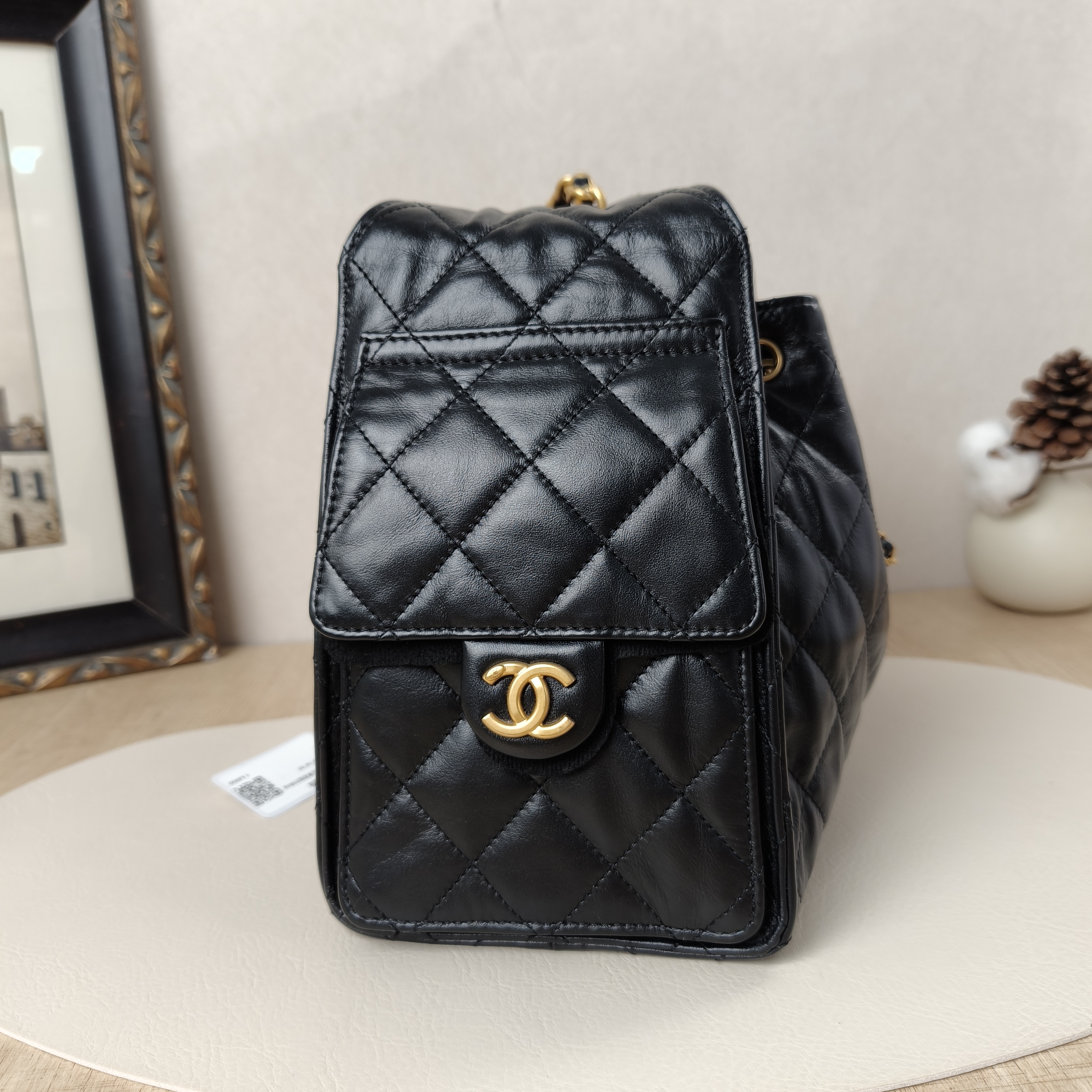 Chanel Shoulder Bag25Bag Black Calfskin Small26 × 14 × 30 cm — cover view 5 of 9