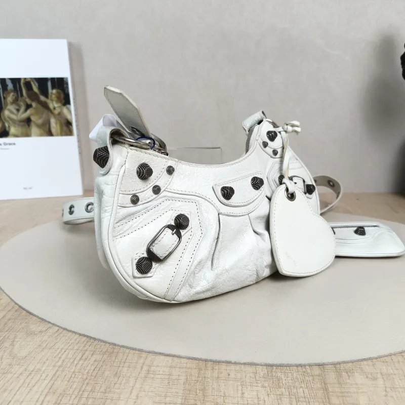 BALENCIAGA Crossbody Bag LE CAGOLE White Lambskin XS26 × 7 × 16 cm — cover view 5 of 5