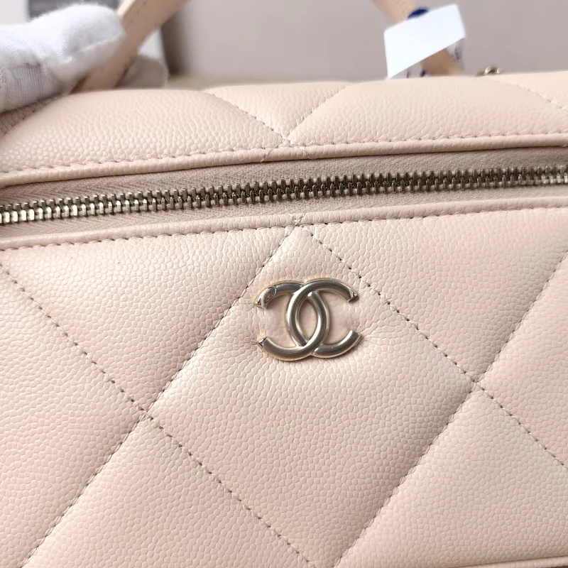 Chanel Crossbody Bag lp Box Bag Top Handle Crossbody Bag Beige Grained Calfskin One Size 19.5 × 5 × 17 cm — detail view 15 of 15