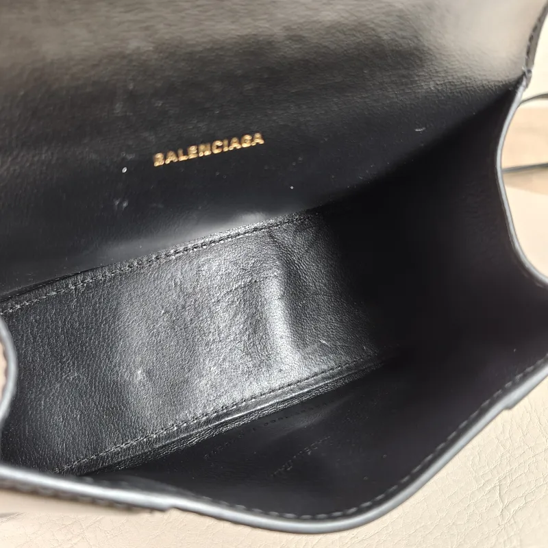 BALENCIAGA Crossbody Bag Hourglass Hourglass Bag Black Calfskin XS 19 × 8 × 13 cm — detail view 3 of 8