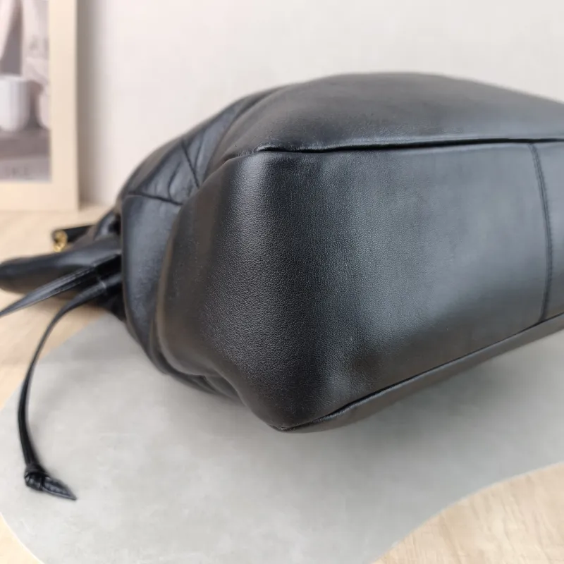 SAINT LAURENT Crossbody Bag JAMIE SHOPPING Shopping Tote Black SL ambskin Medium 35 × 10 × 35 cm — detail view 7 of 10