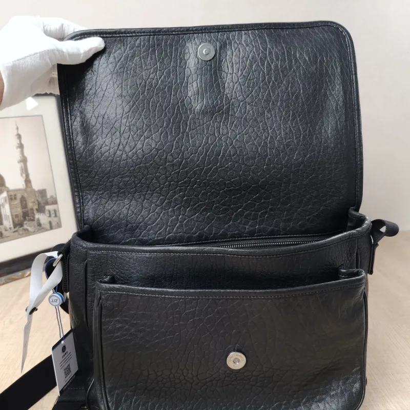 SAINT LAURENT Crossbody Bag Niki Black Lambskin 32 × 9 × 23 cm — detail view 10 of 11