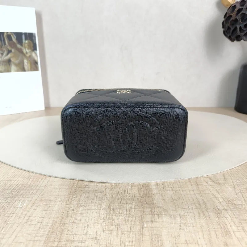 Chanel Crossbody Bag Edition Black Grained Calfskin Mini 16 × 8 × 9.5 cm — cover view 5 of 5