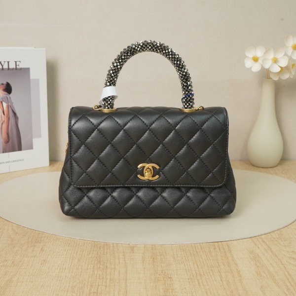 Chanel 21acocohandle Small Grey Calfskin Microchip Edition · Shoulder Strap · 24 × 10 × 14 cm