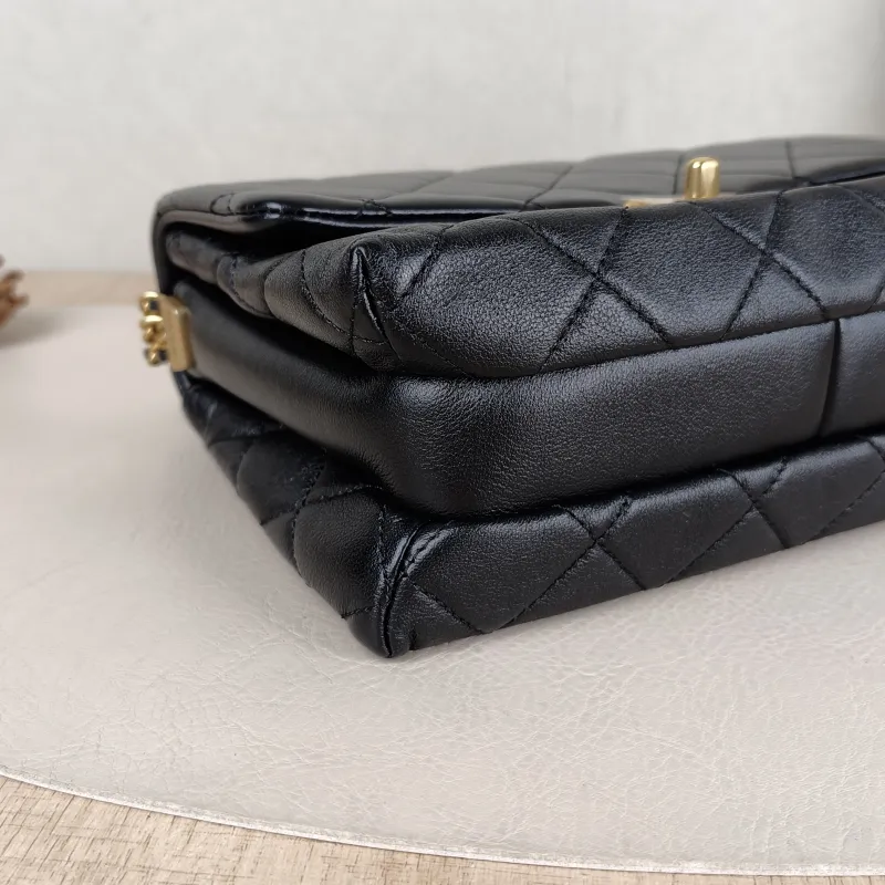 Chanel Crossbody Bag 23s Black Lambskin One Size 21 × 8 × 14 cm — detail view 2 of 12