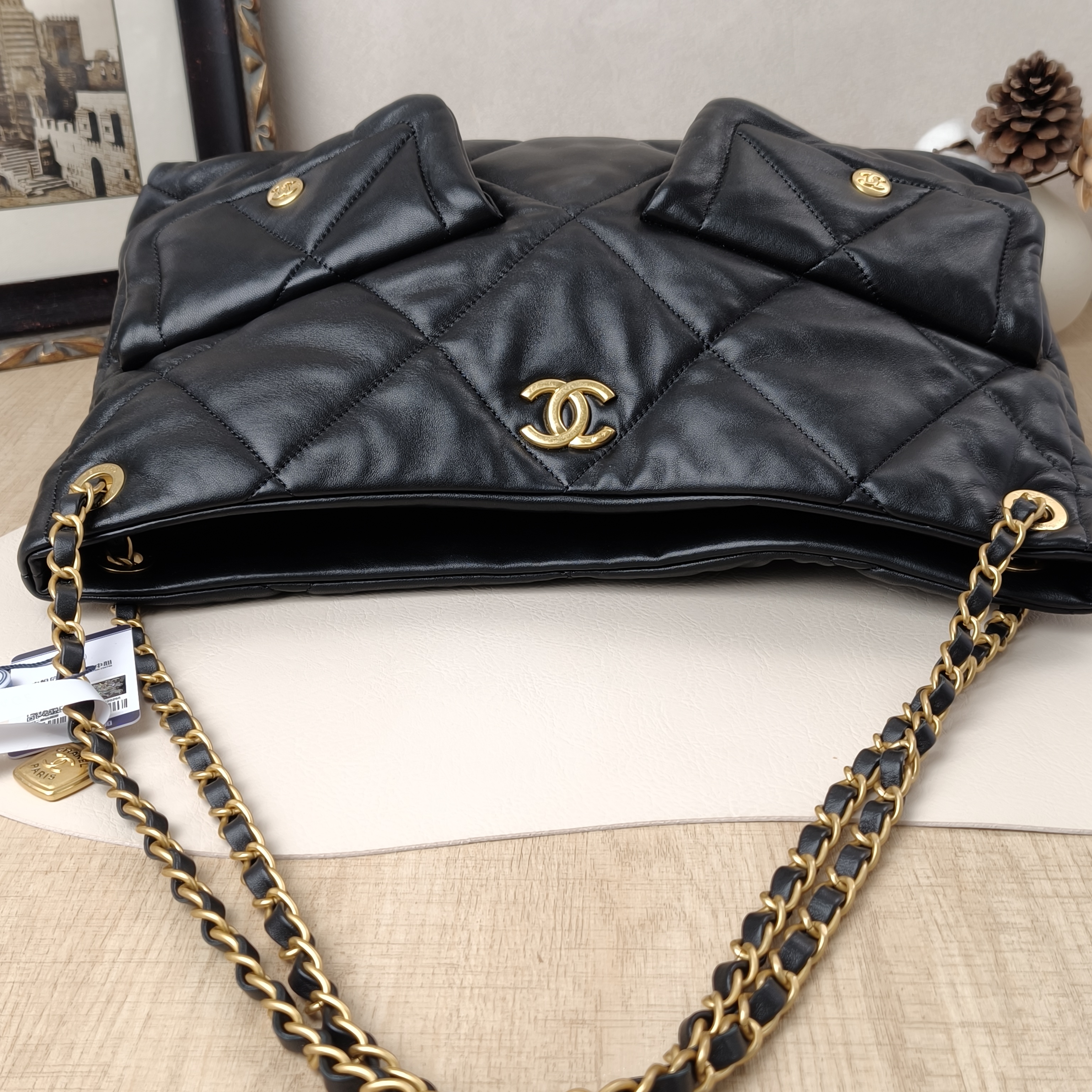 Chanel Crossbody Bag25k hobo Black Lambskin One Size38 × 11 × 26 cm — cover view 5 of 9