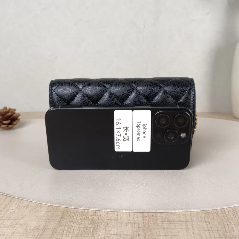 Chanel Crossbody Bag Black Grained Calfskin 17 × 4 × 9 cm — cover view 5 of 6