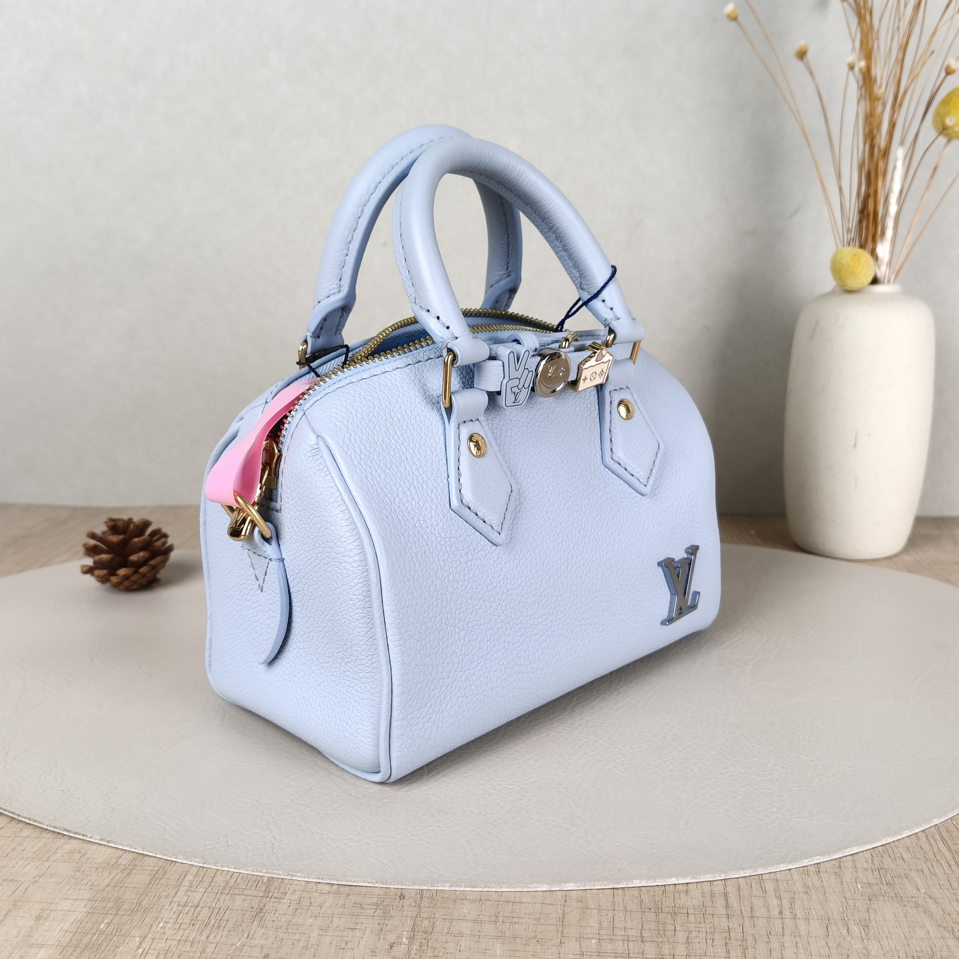 Louis Vuitton Crossbody Bag Speedy 18 LV&I Calfskin One Size18 × 10 × 12 cm — cover view 2 of 5