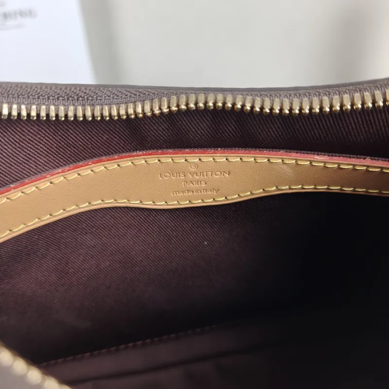 Louis Vuitton Crossbody Bag Boulogne PVC Small 26 × 9.5 × 16 cm — detail view 9 of 11