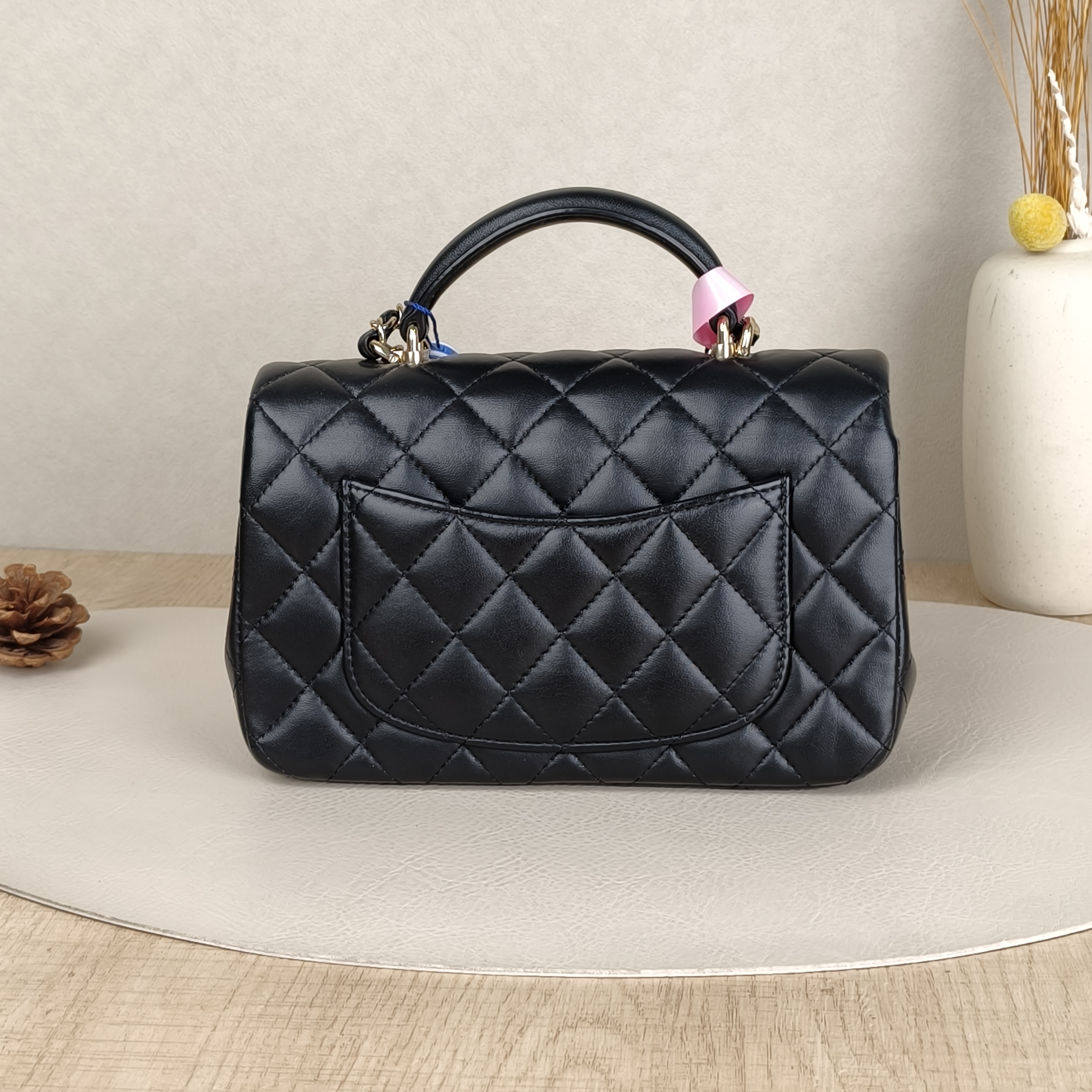 Chanel Crossbody Bag Edition mini Black Lambskin mini20 × 6 × 12 cm — cover view 5 of 9