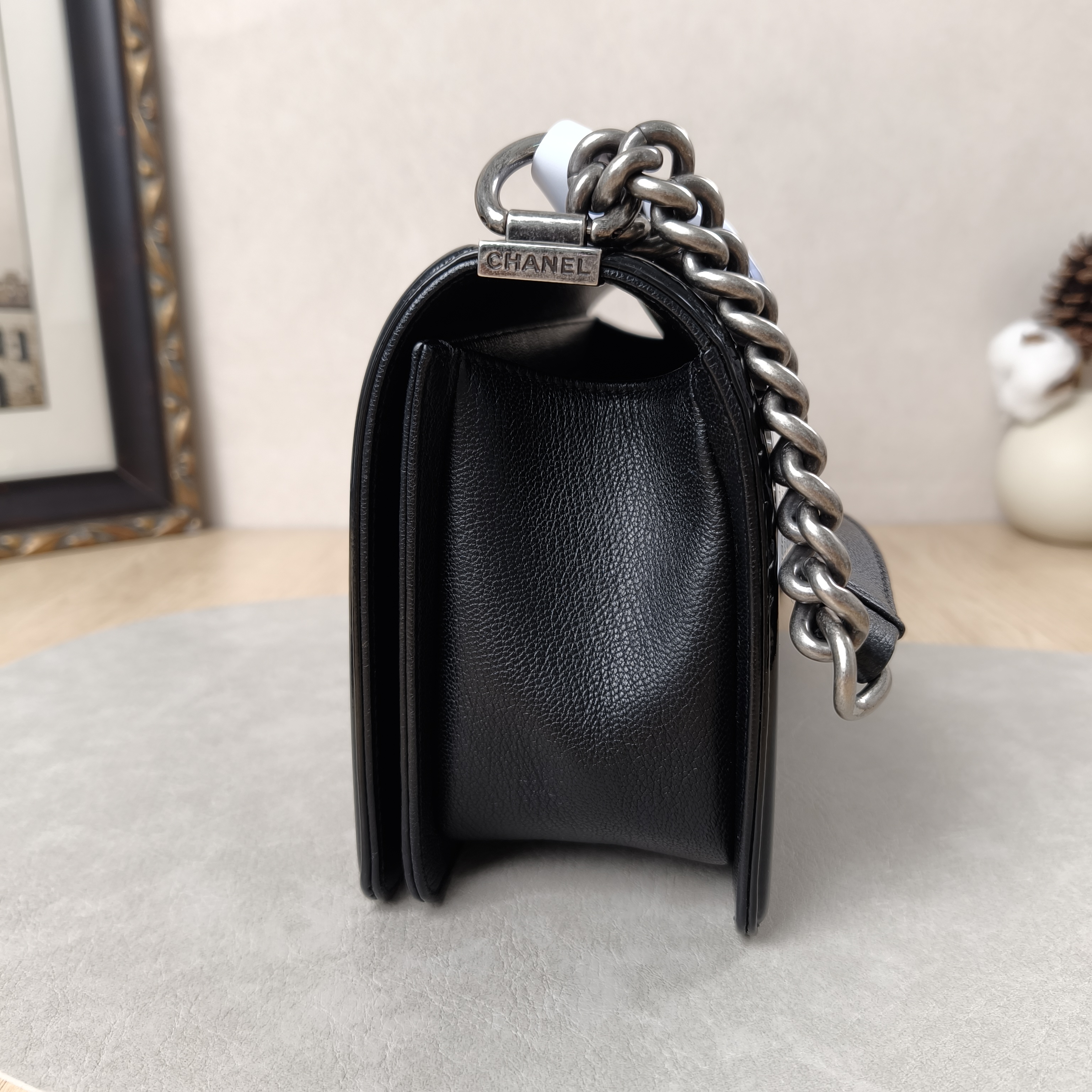 Chanel Crossbody Bag Le BoyBlack Patent Leather Grained Calfskin Medium25 × 9 × 15 cm — cover view 6 of 10