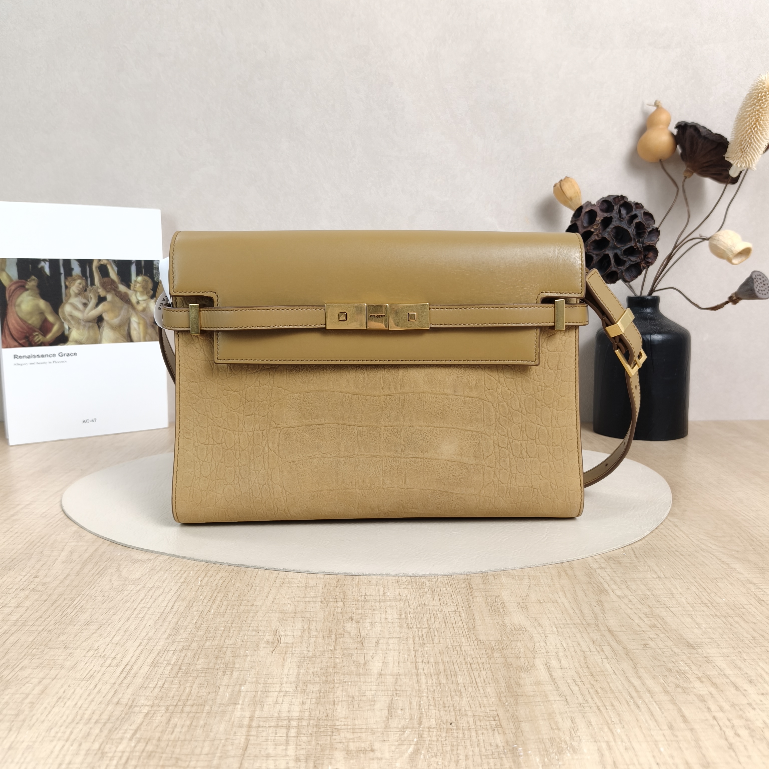 SAINT LAURENT Shoulder Bag MANHATTAN Brown Calfskin Medium29 × 7.5 × 20 cm