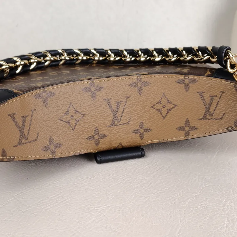 Louis Vuitton Crossbody Bag Twinny Monogram PVC 29 × 9 × 19 cm — detail view 4 of 12