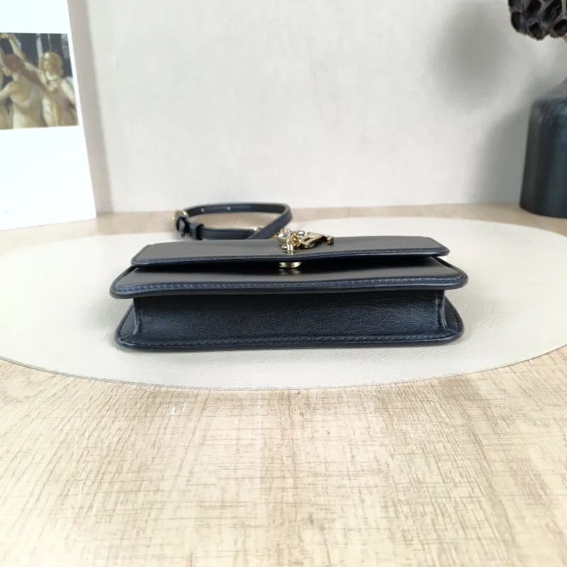 Louis Vuitton Crossbody Bag WALLET ON CHAIN LV BLOOM Chain Bagwoc Black Calfskinmini20 × 4 × 11.5 cm — cover view 5 of 5