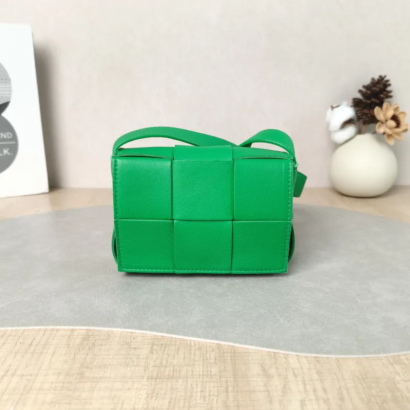 Bottega Veneta Crossbody Bag Cassette Woven Green Lambskin Mini 12 × 4 × 9 cm
