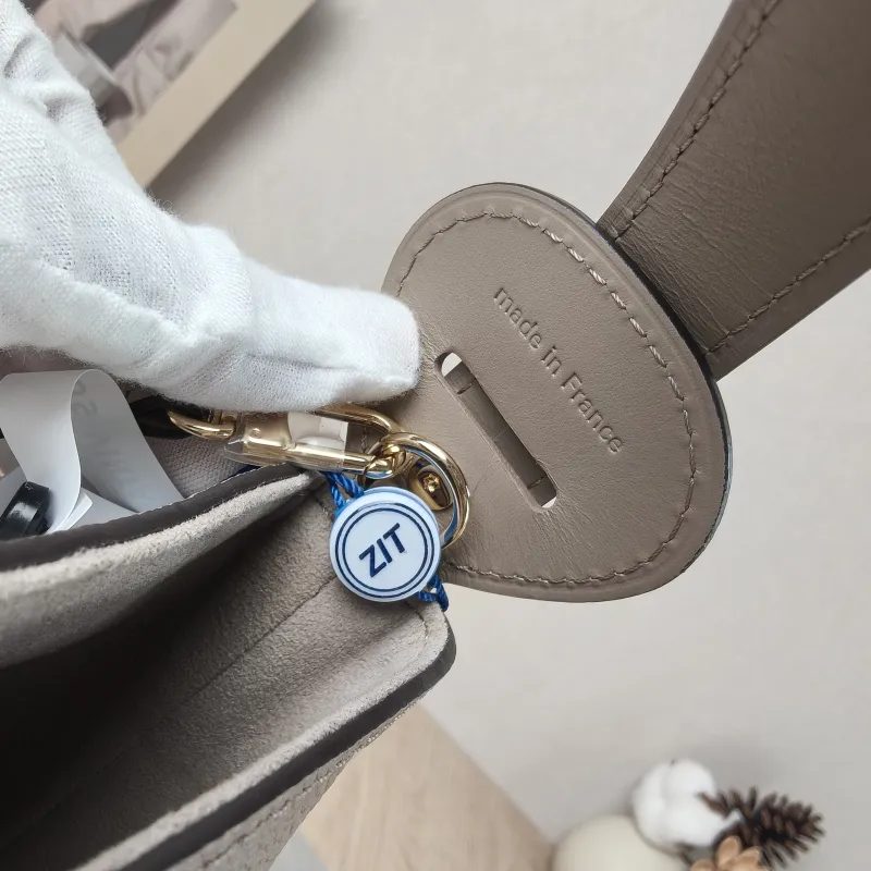 Louis Vuitton Top Handle Bag ALL IN BB · White Empreinte Embossed Calfskin BB 16 × 12 × 18 cm — detail view 4 of 14