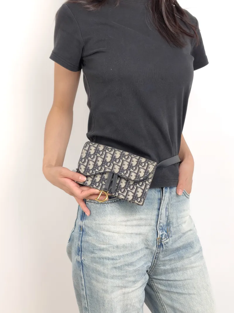 DIOR Belt Bag Saddle Belt Bag Blue Canvas One Size 17 × 3.5 × 10.5 cm — on-model view 2 of 3
