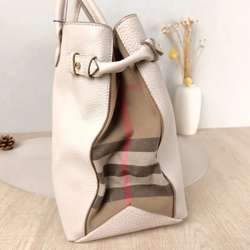 BURBERRY Top Handle Bag Beige Calfskin，Canvas 41 × 15 × 27 cm — detail view 6 of 11