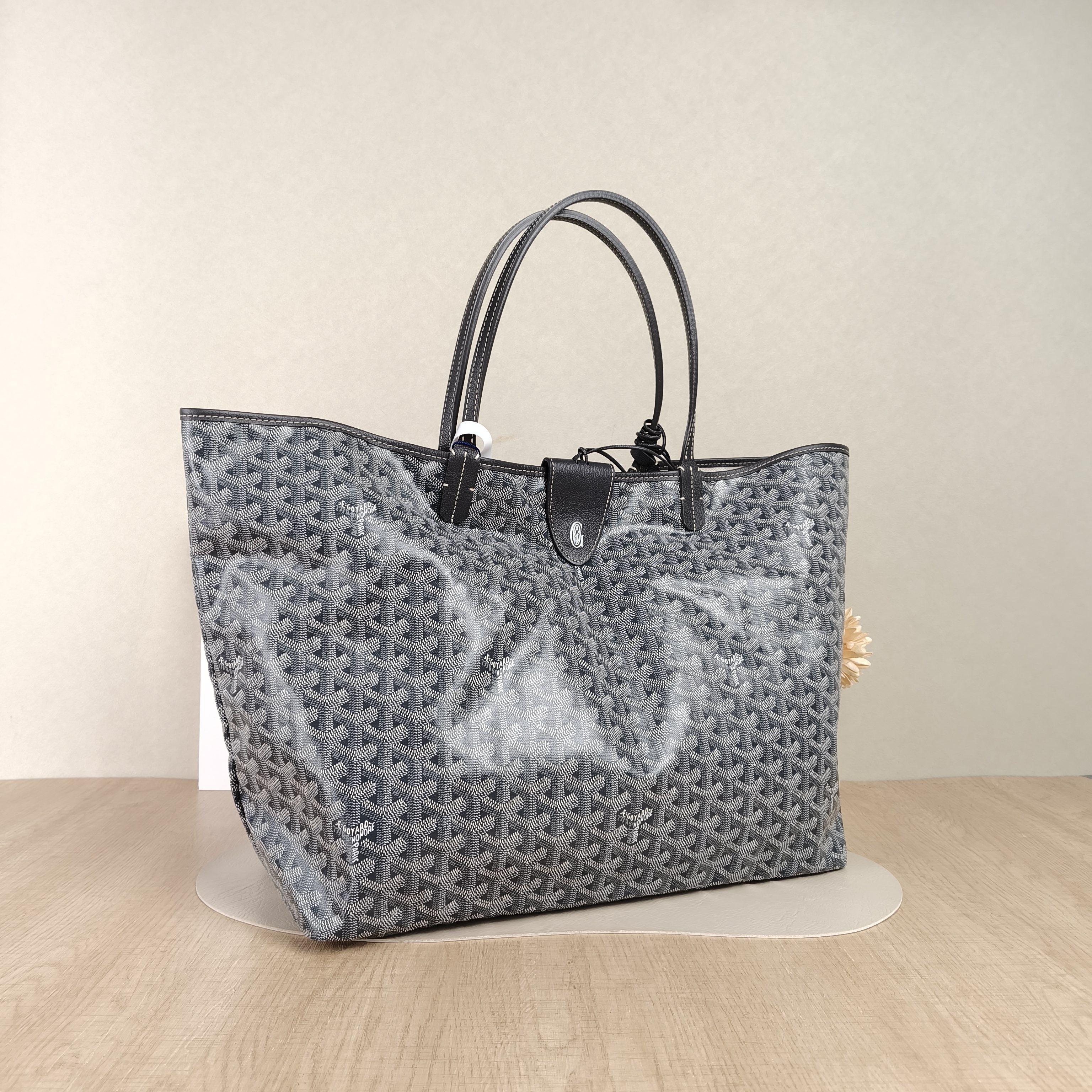 GOYARD Shoulder Bag SAINT LOUIS Shopping Tote Grey PVC Large40 × 20 × 32 cm — cover view 4 of 4