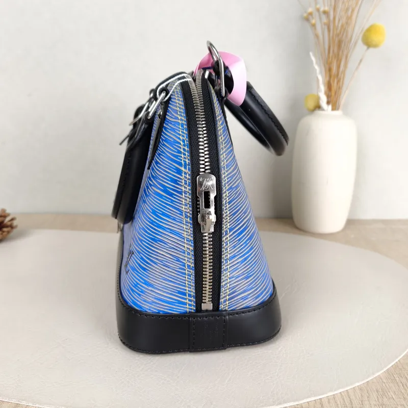 Louis Vuitton Top Handle Bag Alma BB Blue Epi Embossed Calfskin BB 23.5 × 11.5 × 17.5 cm — detail view 2 of 12