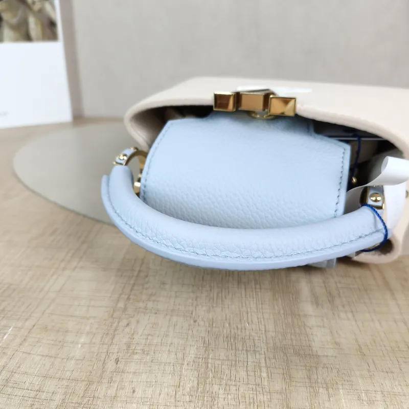 Louis Vuitton Shoulder Bag Capucines Blue White Calfskin Mini 21 × 8 × 14 cm — detail view 10 of 14