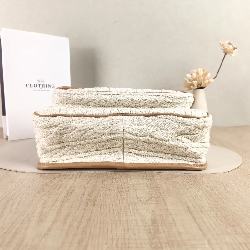SAINT LAURENT Crossbody Bag Niki White D Medium28 × 8.5 × 20 cm — cover view 5 of 5