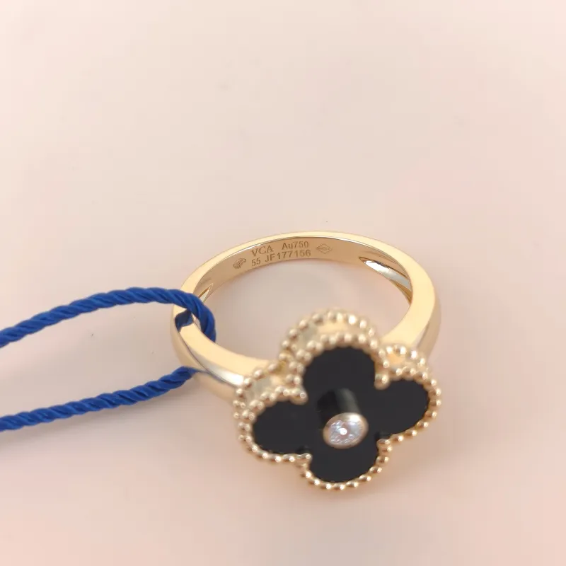 Van Cleef & Arpels Ring Alhambra Alhambra Collection Ring 18KY ellow Gold Vintage Small55 — cover view 2 of 9