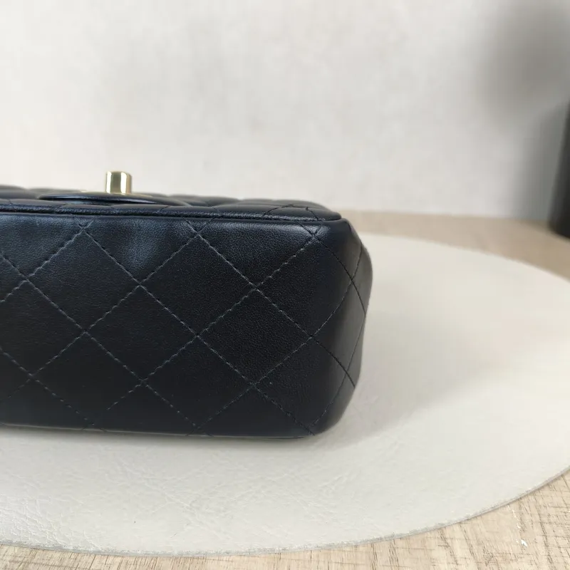 Chanel Crossbody Bag Classic Flap Mini CF Mini Black SL ambskinmini17 × 8 × 13.5 cm — detail view 15 of 15