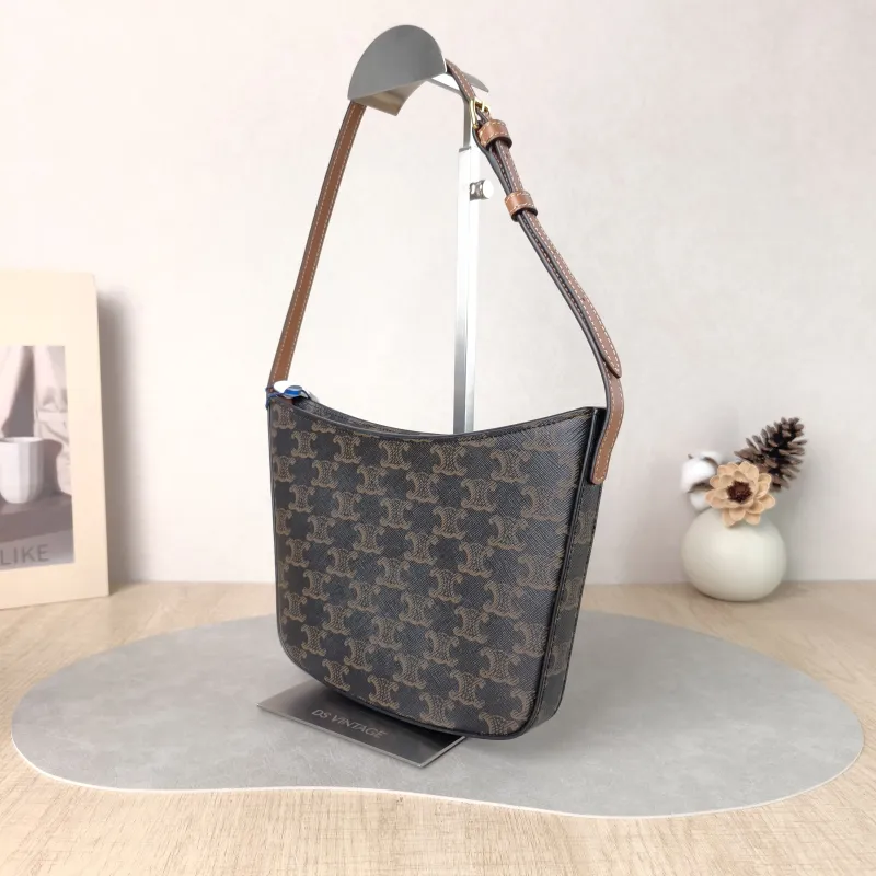 CELINE Shoulder Bag Croque Hobo Monogram PVC Medium 18.5 × 2 × 15.5 cm — cover view 4 of 5