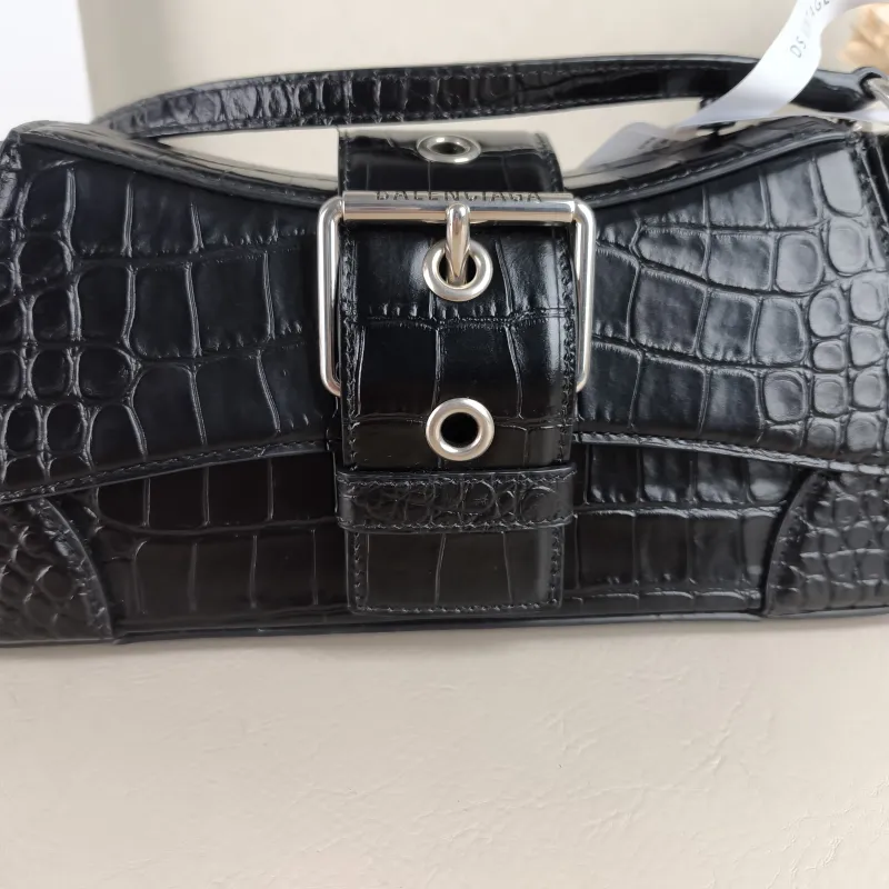 BALENCIAGA Shoulder Bag Lindsay Black Calfskin Small 29 × 5 × 13 cm — detail view 4 of 11