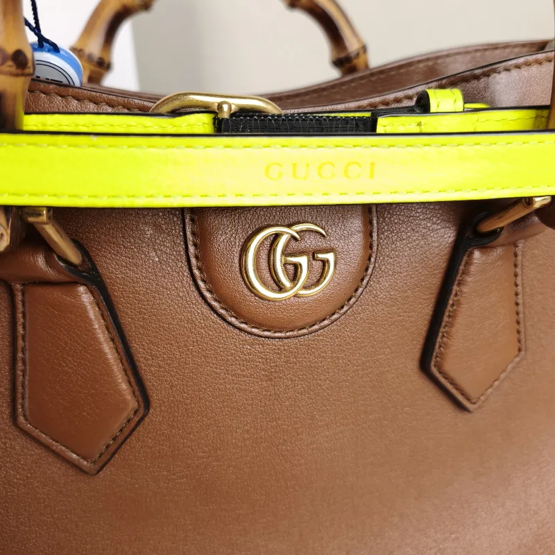 GUCCI Top Handle Bag Diana Top Handle Bag Caramel Calfskin Medium 27 × 10 × 24 cm — detail view 5 of 13
