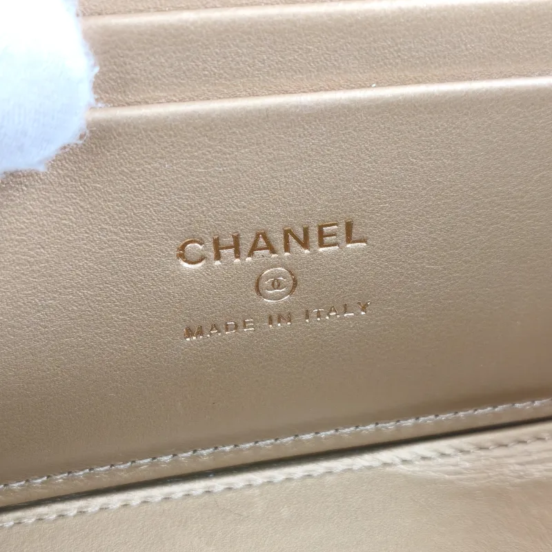 Chanel Crossbody Bag Edition Box Bag Cosmetic Bag Black Lambskin 17 × 8 × 9.5 cm — detail view 5 of 14
