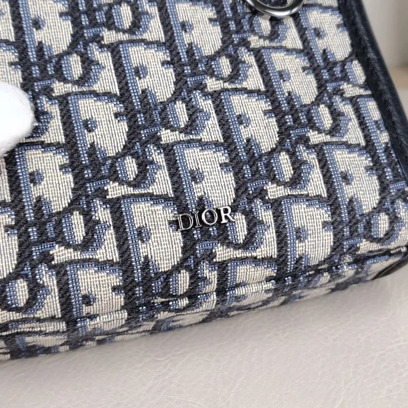 DIOR Crossbody Bag Safari North-South Beige · Black Mini 14 × 6.5 × 19 cm — detail view 8 of 10