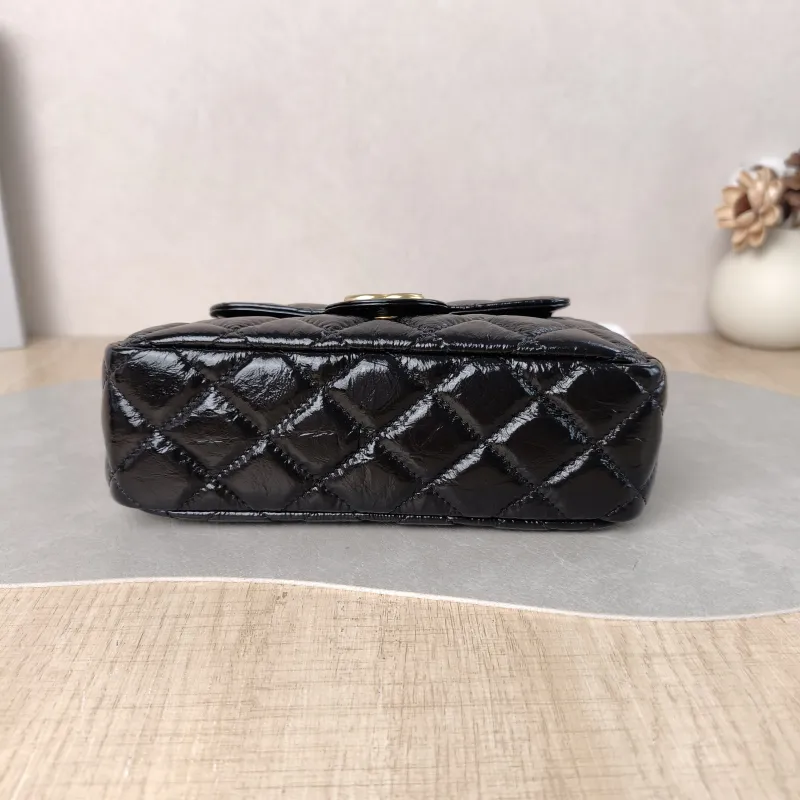 Chanel Crossbody Bag HOBO Black Waxed Leather Calfskin Small 19 × 6 × 17 cm — cover view 3 of 5