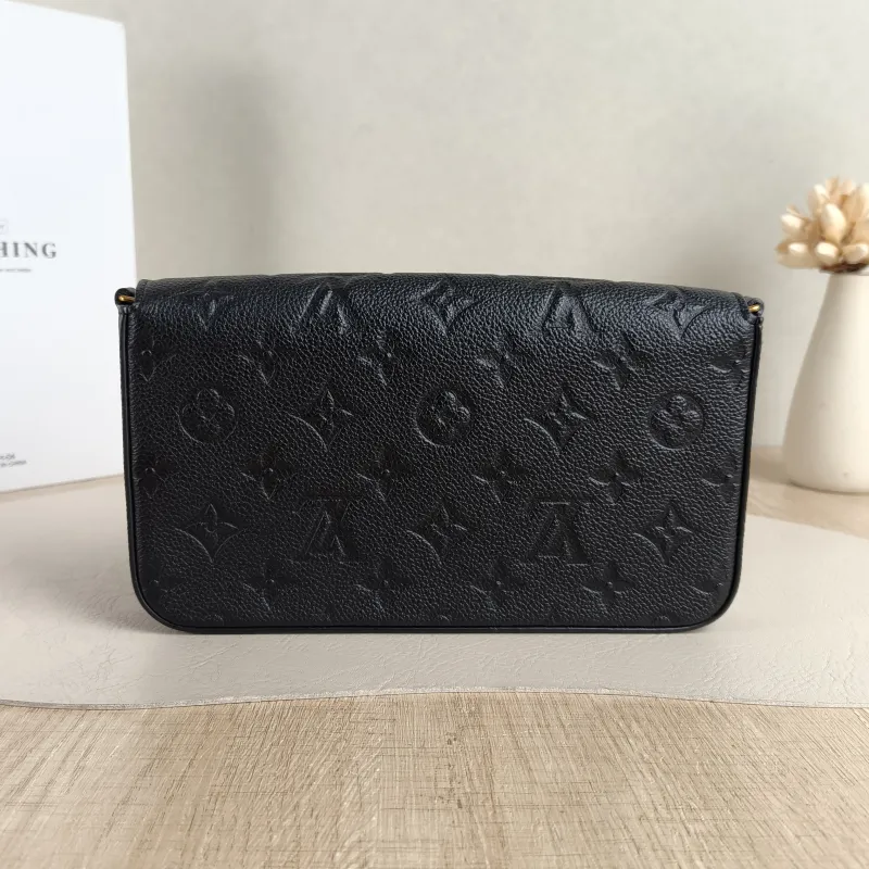 Louis Vuitton Crossbody Bag Pochette Félicie Black Calfskin Small21 × 3 × 12 cm — cover view 5 of 5