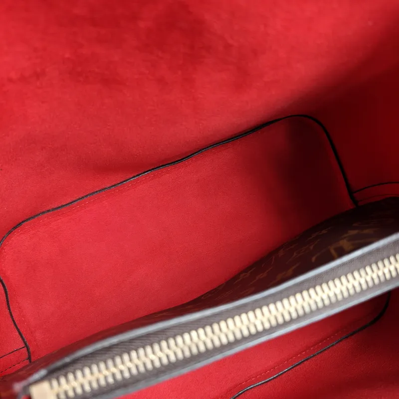 Louis Vuitton Shoulder Bag NÉONOÉ Bucket Bag PVC Medium 26 × 17.5 × 26 cm Conditioned — detail view 1 of 10