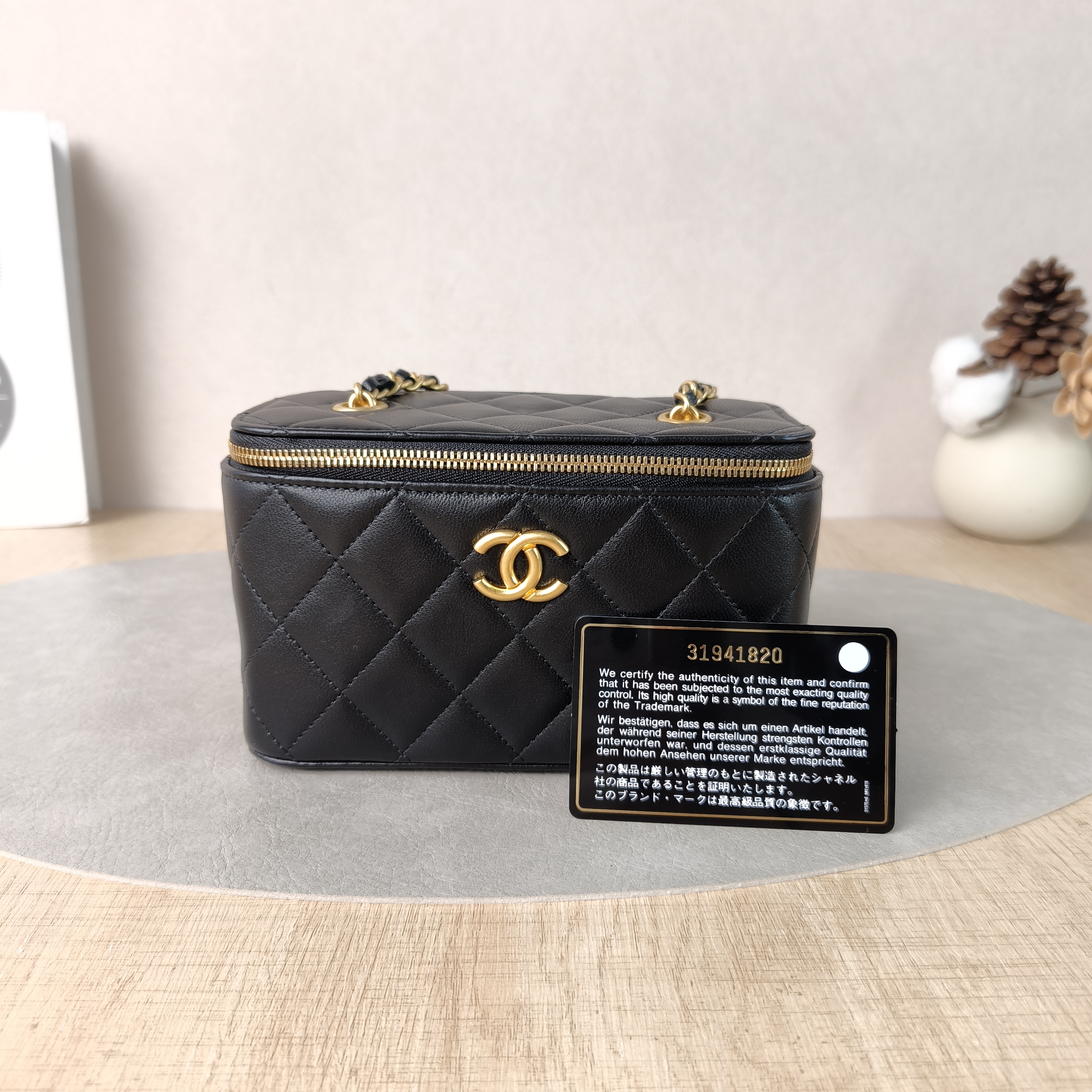 Chanel Crossbody Bag Edition Black Lambskin One Size16 × 8 × 9.5 cm — cover view 6 of 6