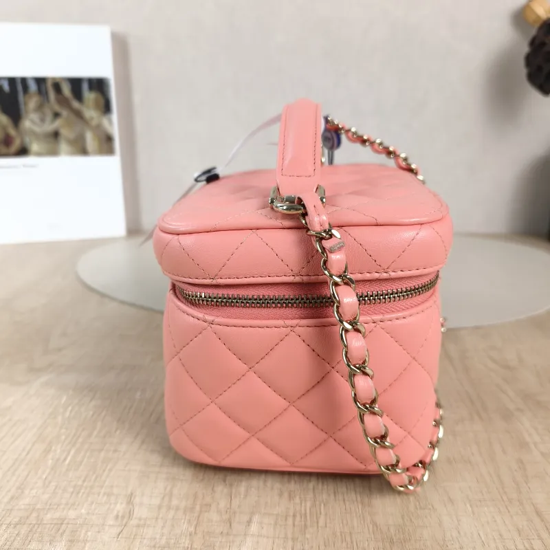 Chanel Crossbody Bag Box Cosmetic Bag Pink Calfskin One Size 15 × 12 × 12 cm — detail view 5 of 10