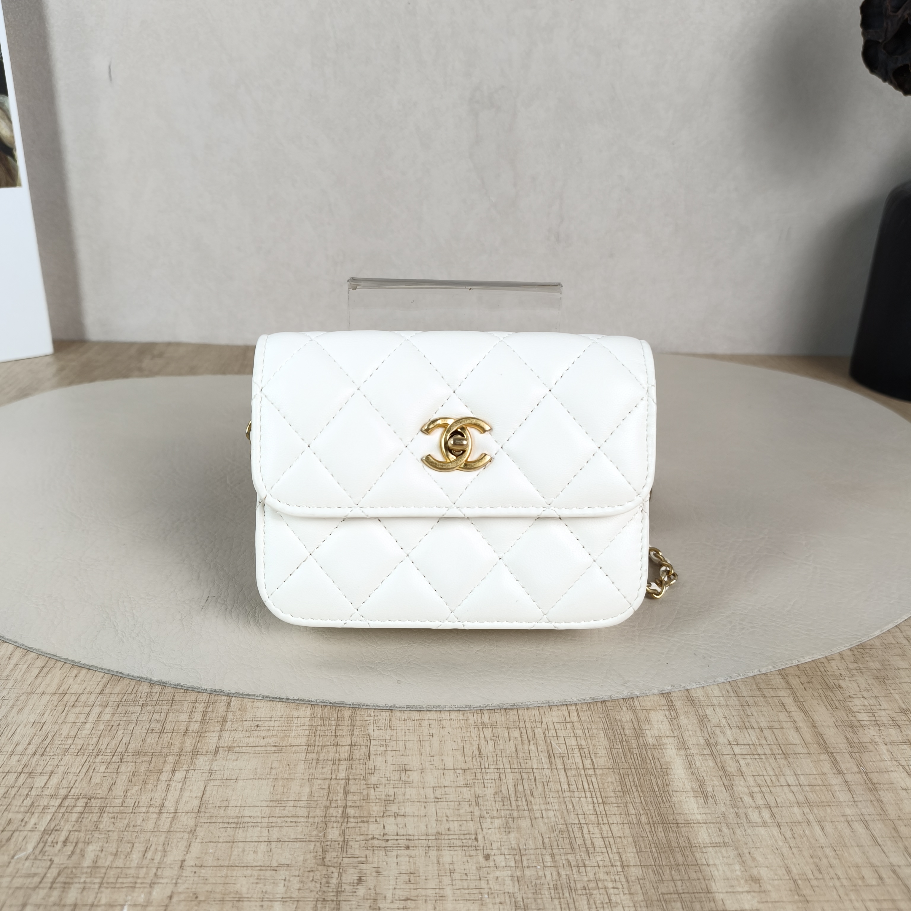 Chanel Crossbody Bag Crossbody Bag Belt Bag White Lambskin One Size12.5 × 3.5 × 9.5 cm