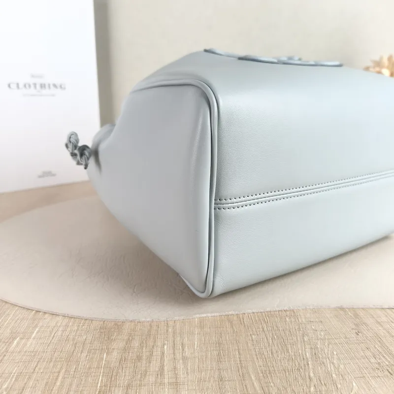 CELINE Top Handle Bag CABAS TRIOMPHE Blue Calfskin Small 22 × 15 × 17 cm — detail view 2 of 12